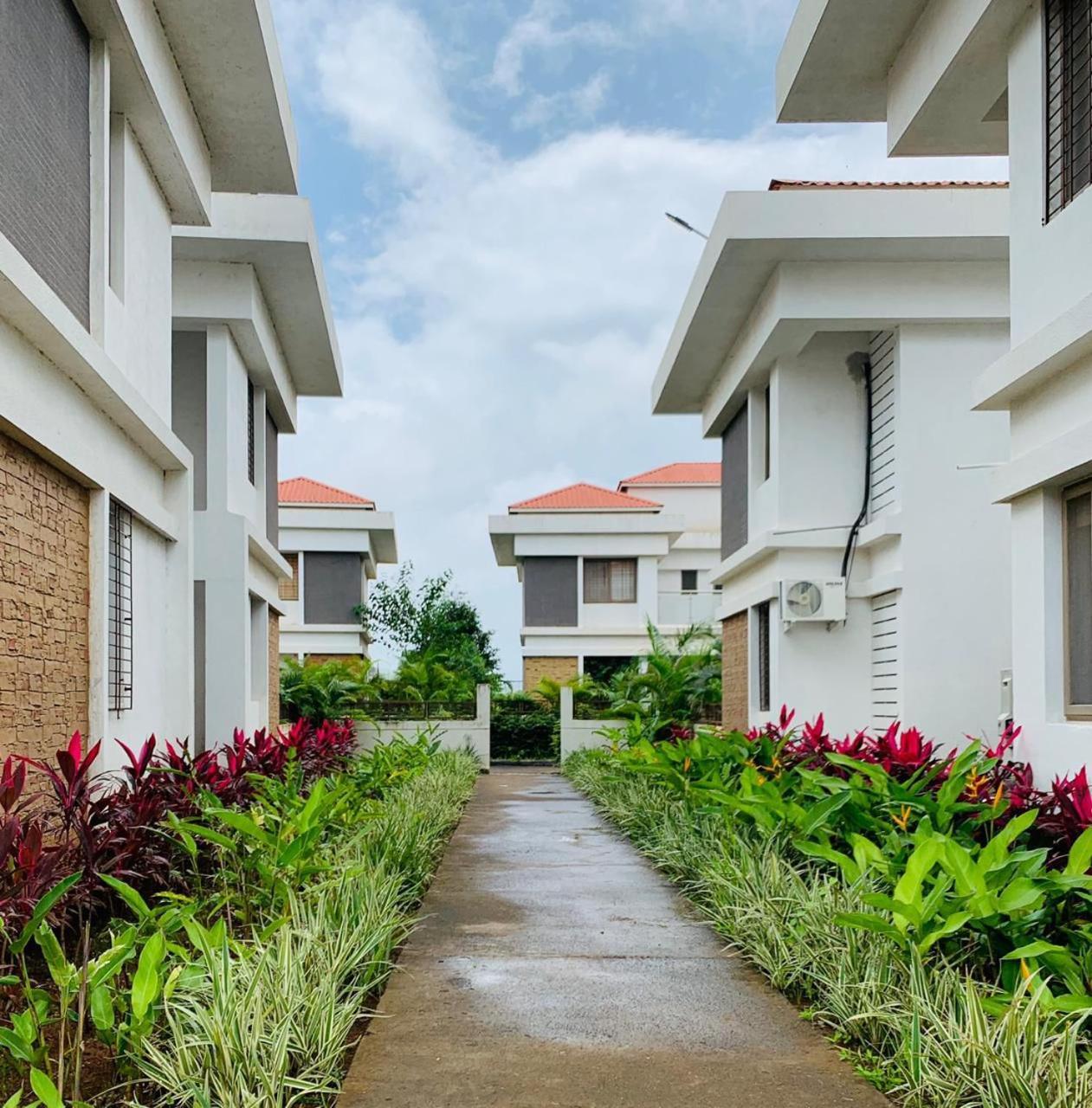 Mizzle Exotica Lonavala Apartment Luaran gambar
