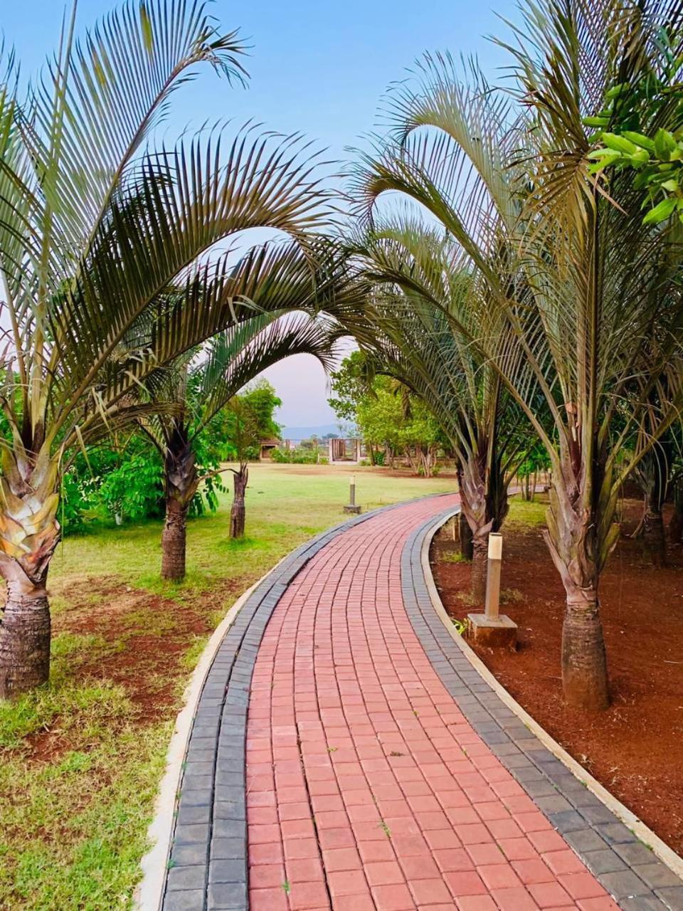 Mizzle Exotica Lonavala Apartment Luaran gambar