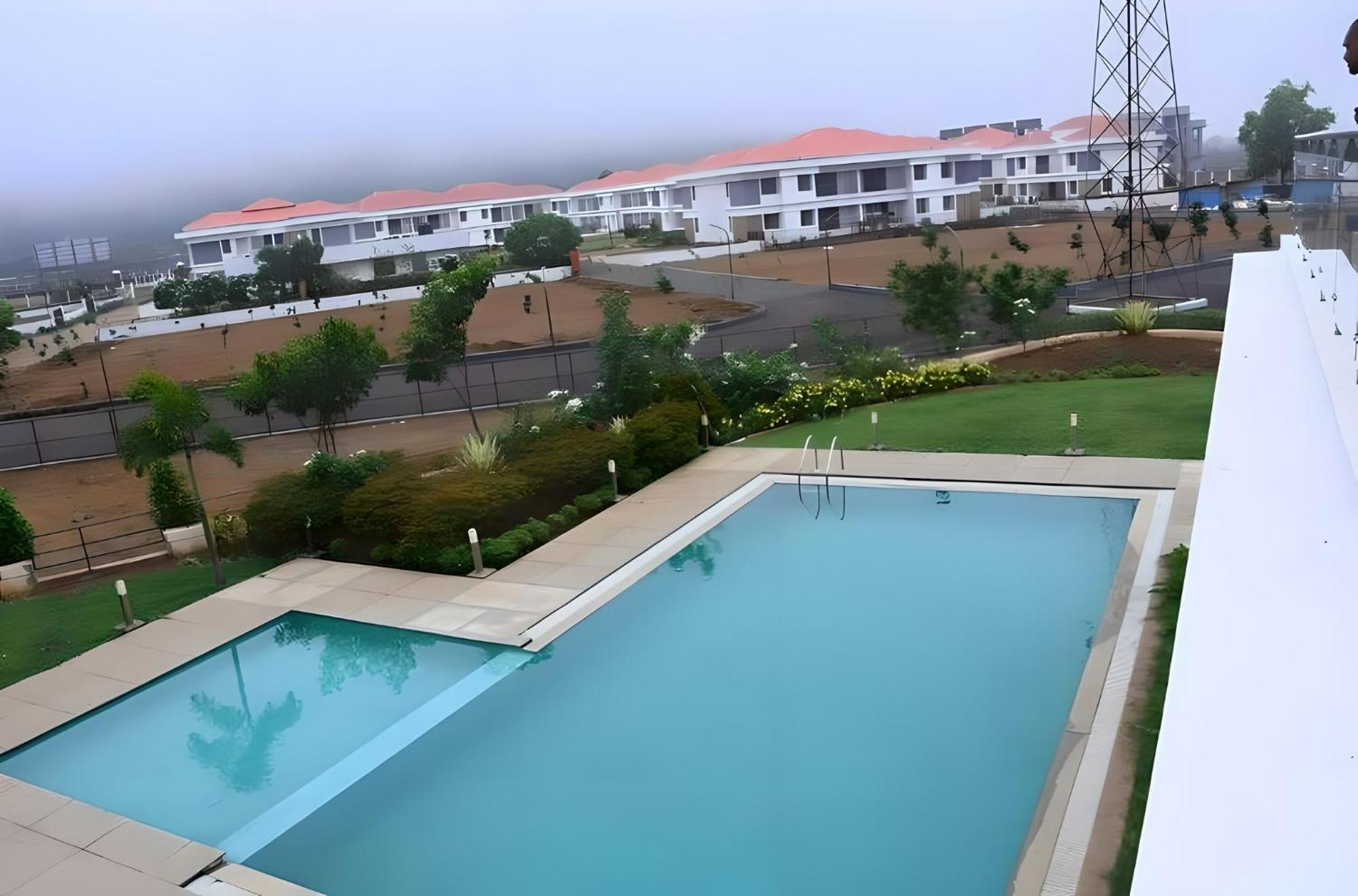 Mizzle Exotica Lonavala Apartment Luaran gambar
